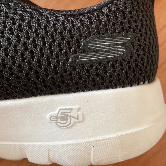 Skechers Go Walk Sneakers - Picture 10 of 11